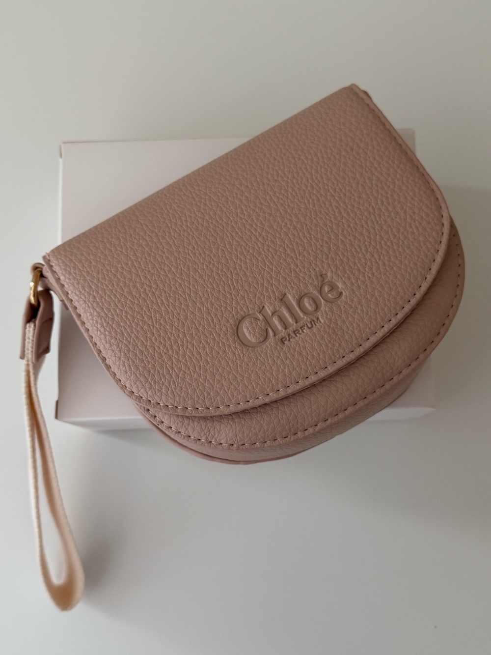 NWT Chloe Parfums Pouch